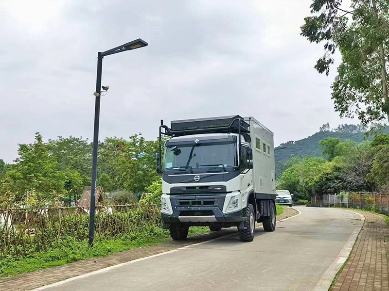 重卡沃尔沃方仓